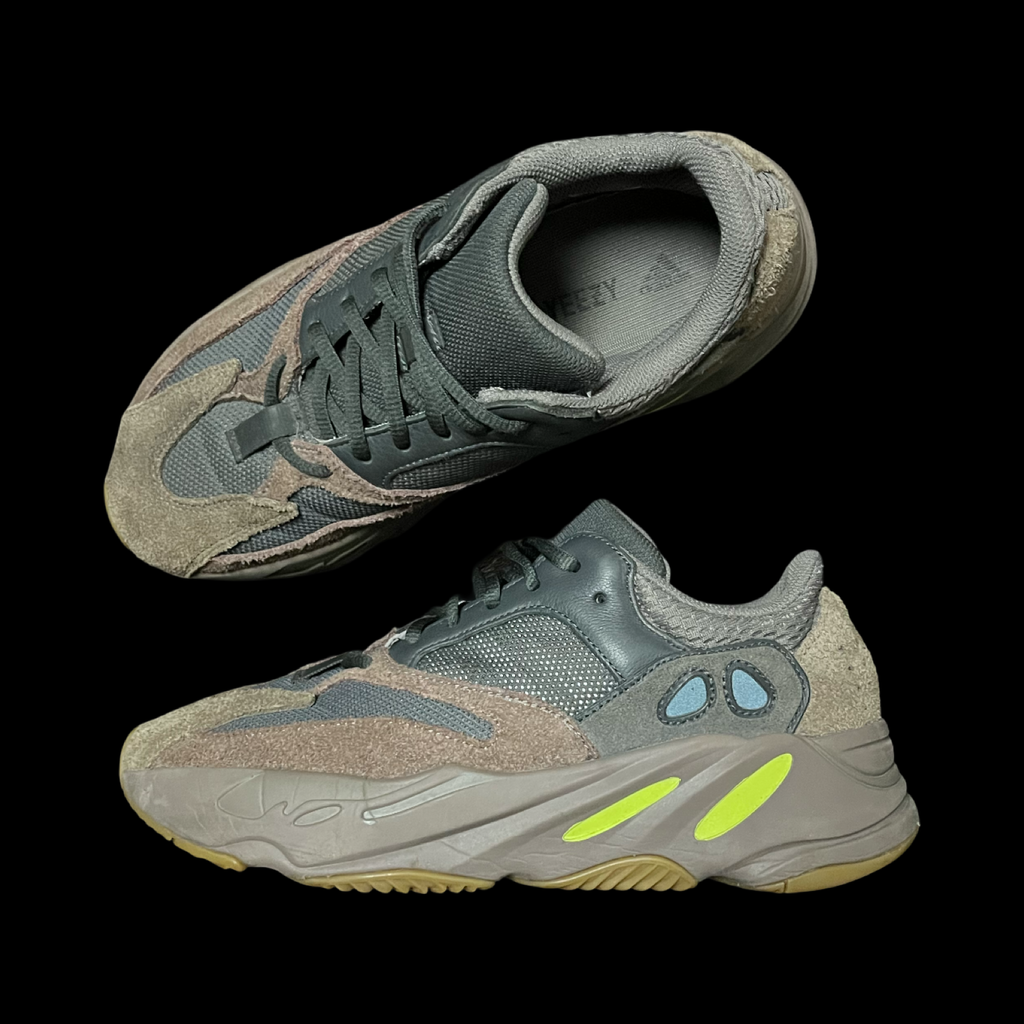 YEEZY Boost 700 ‘Mauve’