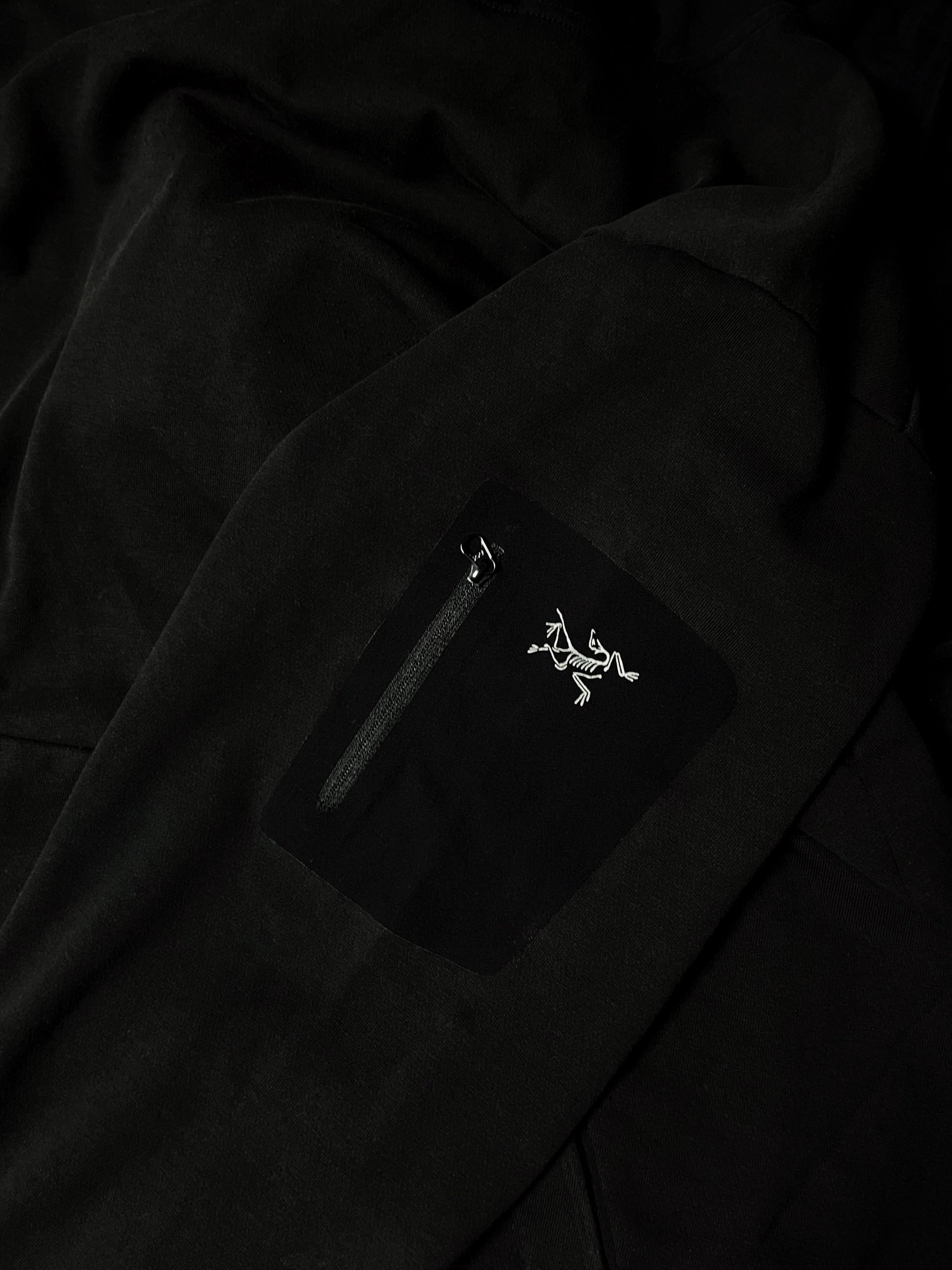 ARC’TERYX Pullover Stealth Hoodie