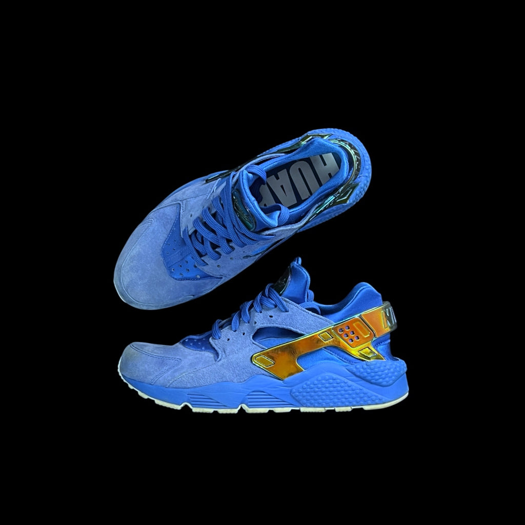 Nike x Undefeated Air-Huarache 
'Los Angeles'
