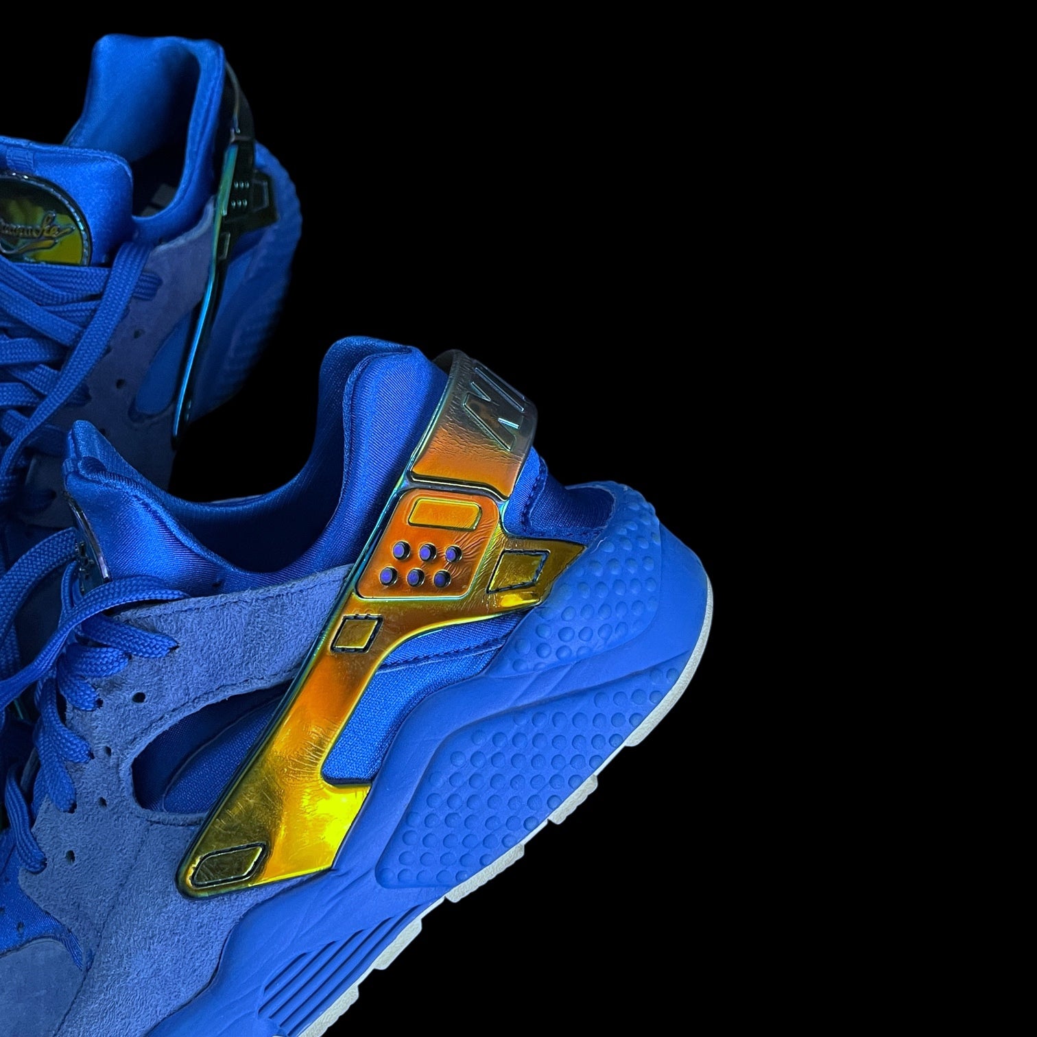 Nike x Undefeated Air-Huarache 
'Los Angeles'